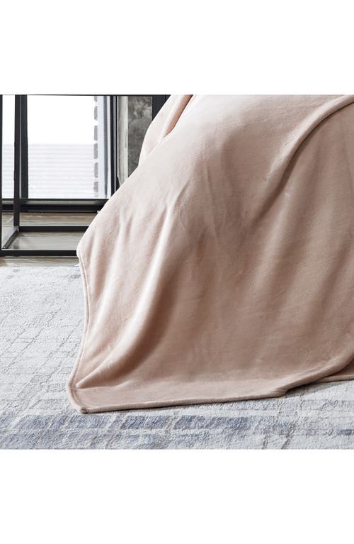 Kenneth Cole Solid Throw Blanket In Rose