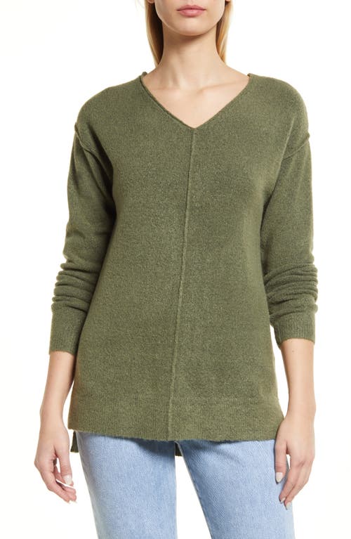 caslon(r) Women's High/Low V-Neck Sweater in Green Sorrel