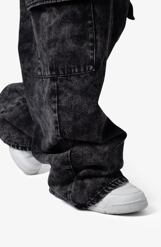 Mnml Void Baggy Cargo Jeans In Washed Black