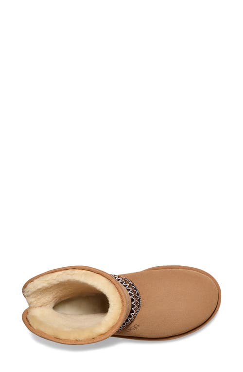 UGG(R) UGG(R) CLASSIC SHORT CRESCENT BOOTIE 