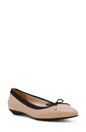 Anne Klein Ober Ballet Flat In Biscotti
