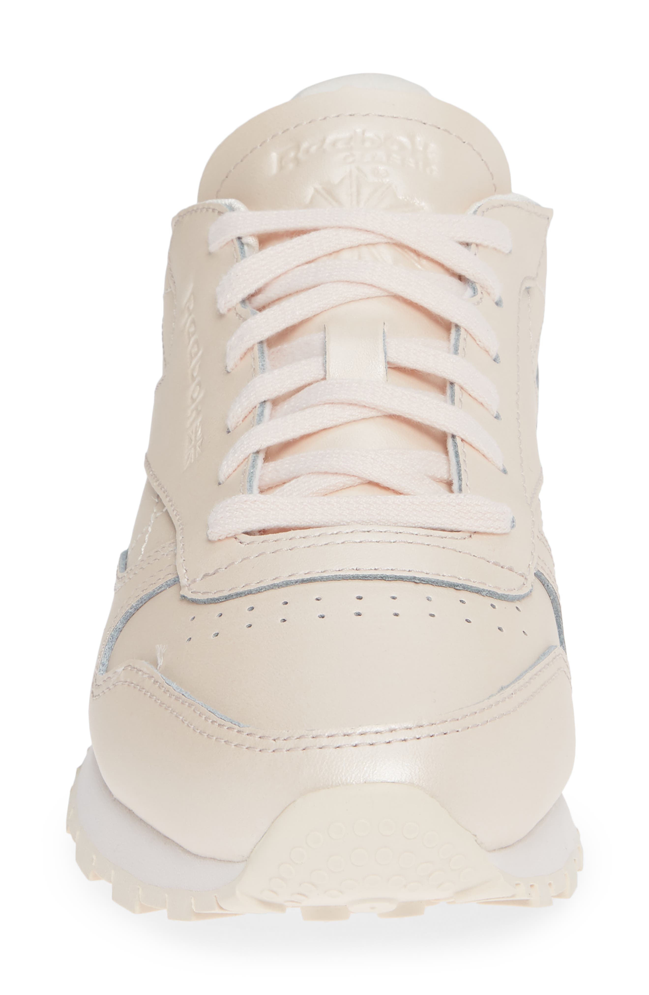 reebok classic nubuck leather trainers in pink