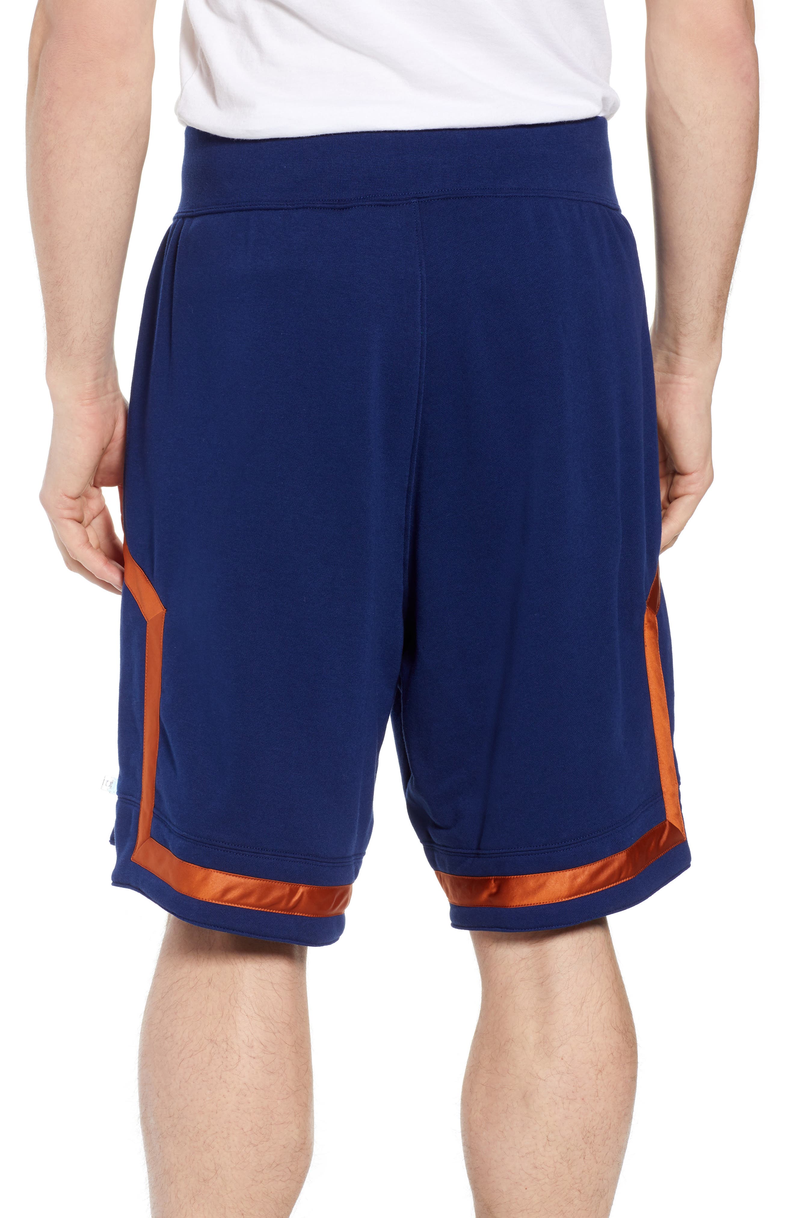 shorts and air force 1