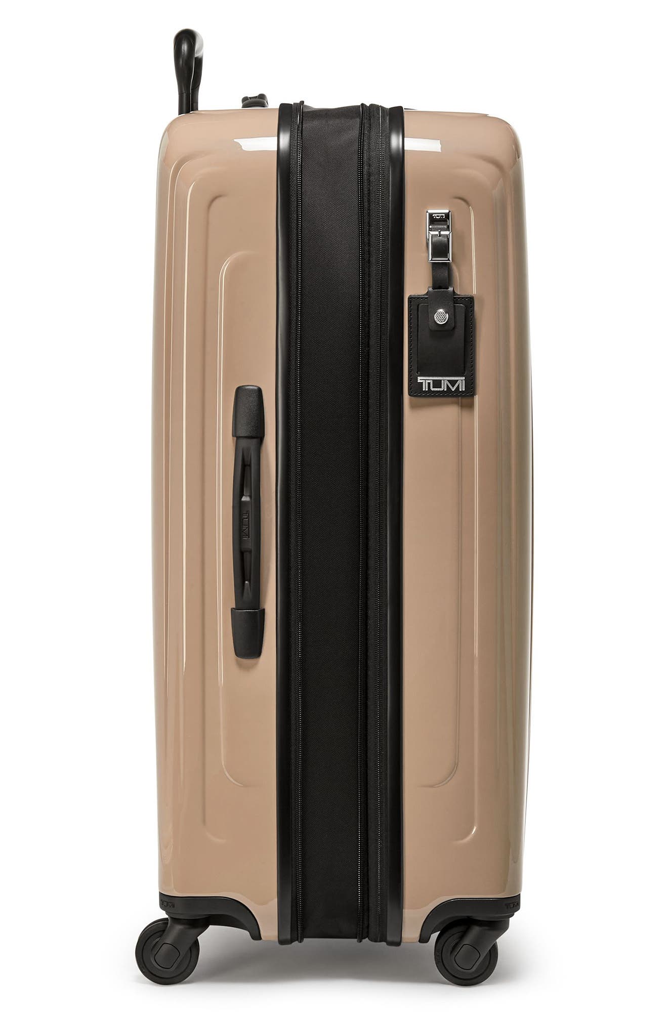 tumi 31 inch