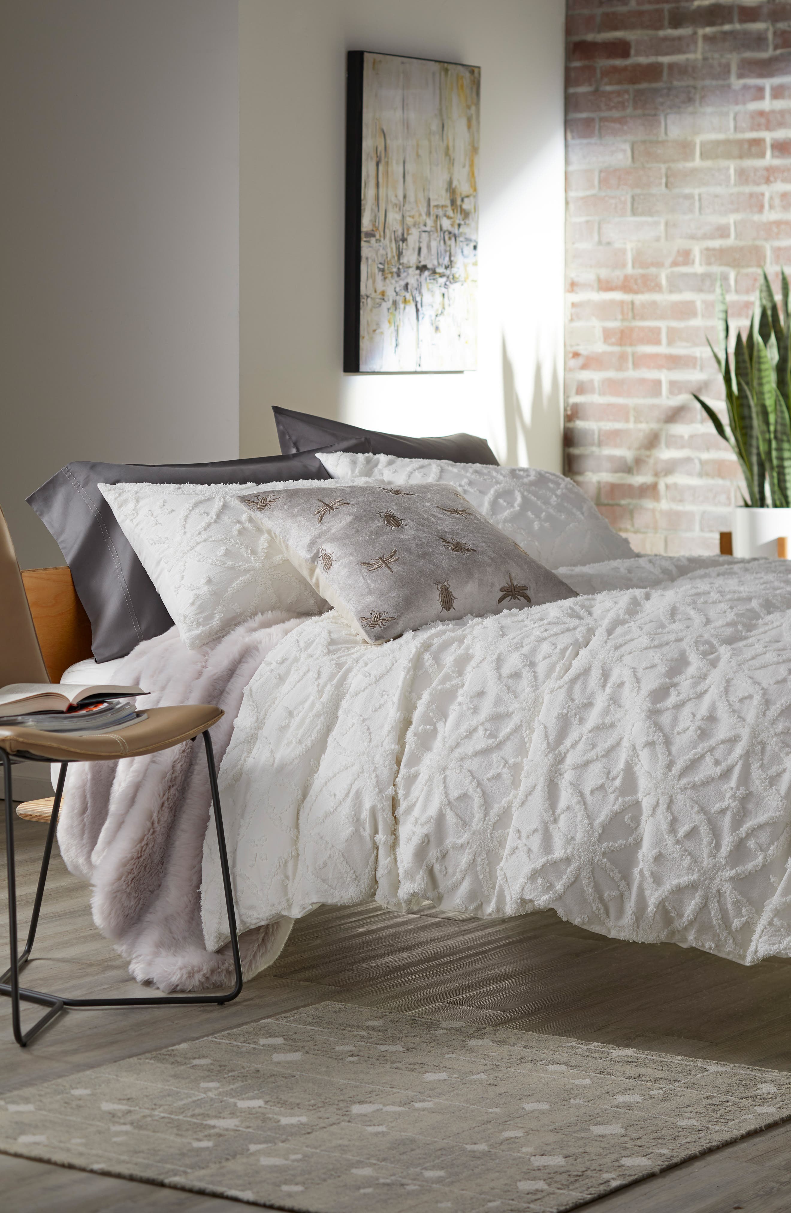 NORDSTROM AT HOME,
                            Cuddle Up Faux Fur Throw Blanket,
                            Alternate thumbnail 25, color,
                            020