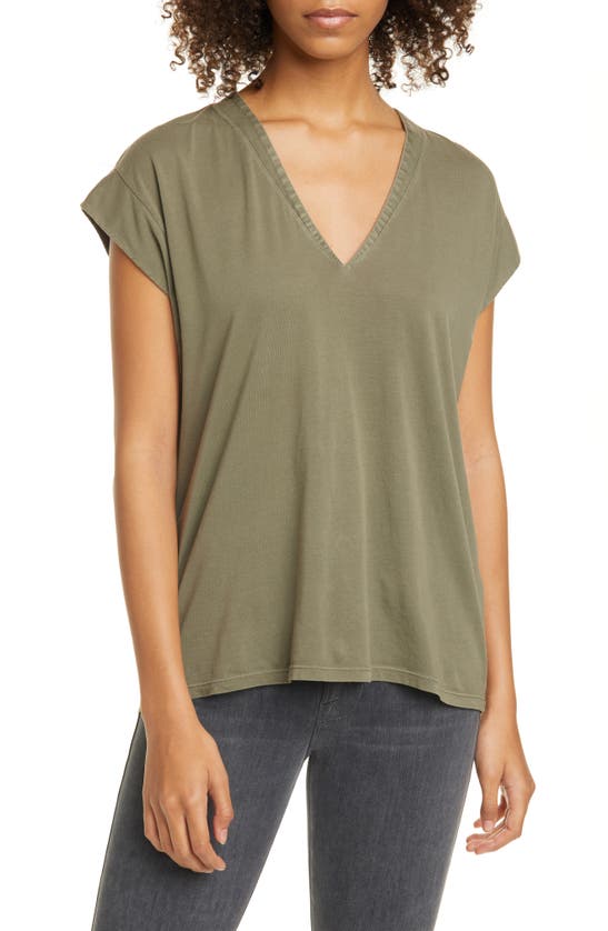 Frame Le Mid Rise V-neck Tee In Washed Military