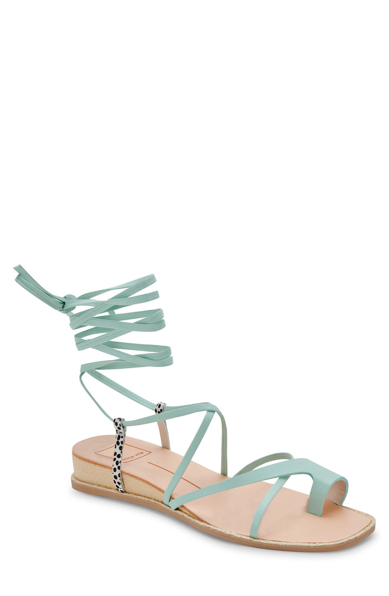 strappy sandals with toe loop