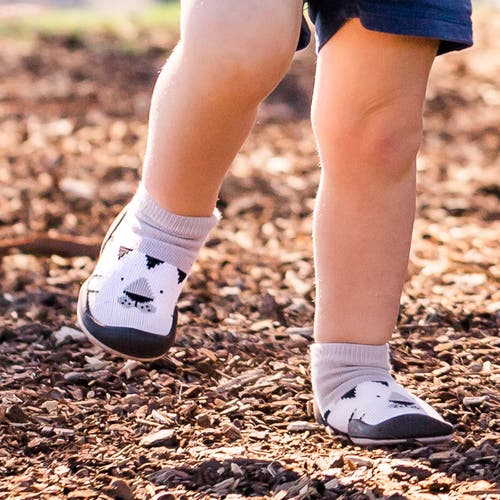 Komuello Toddler Boy Sock Shoes In Black And White