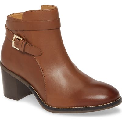 Hush Puppies Hannah Bootie, Brown