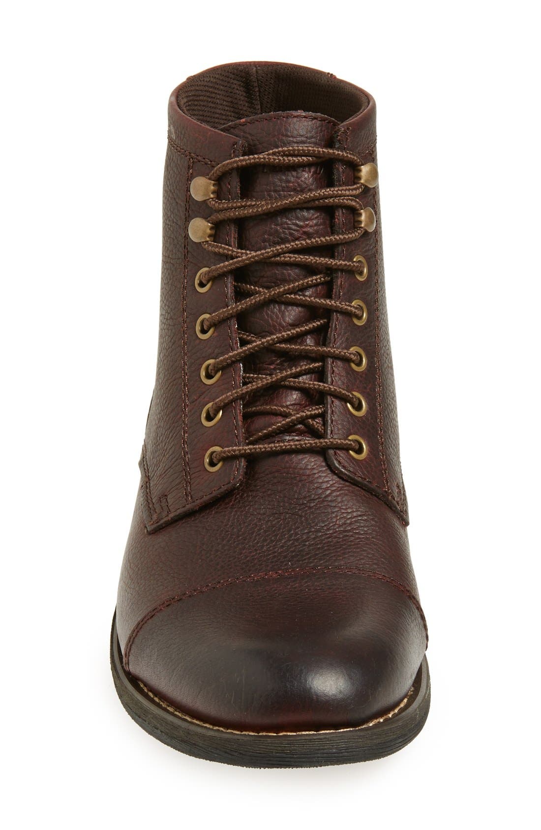 eastland cap toe boot