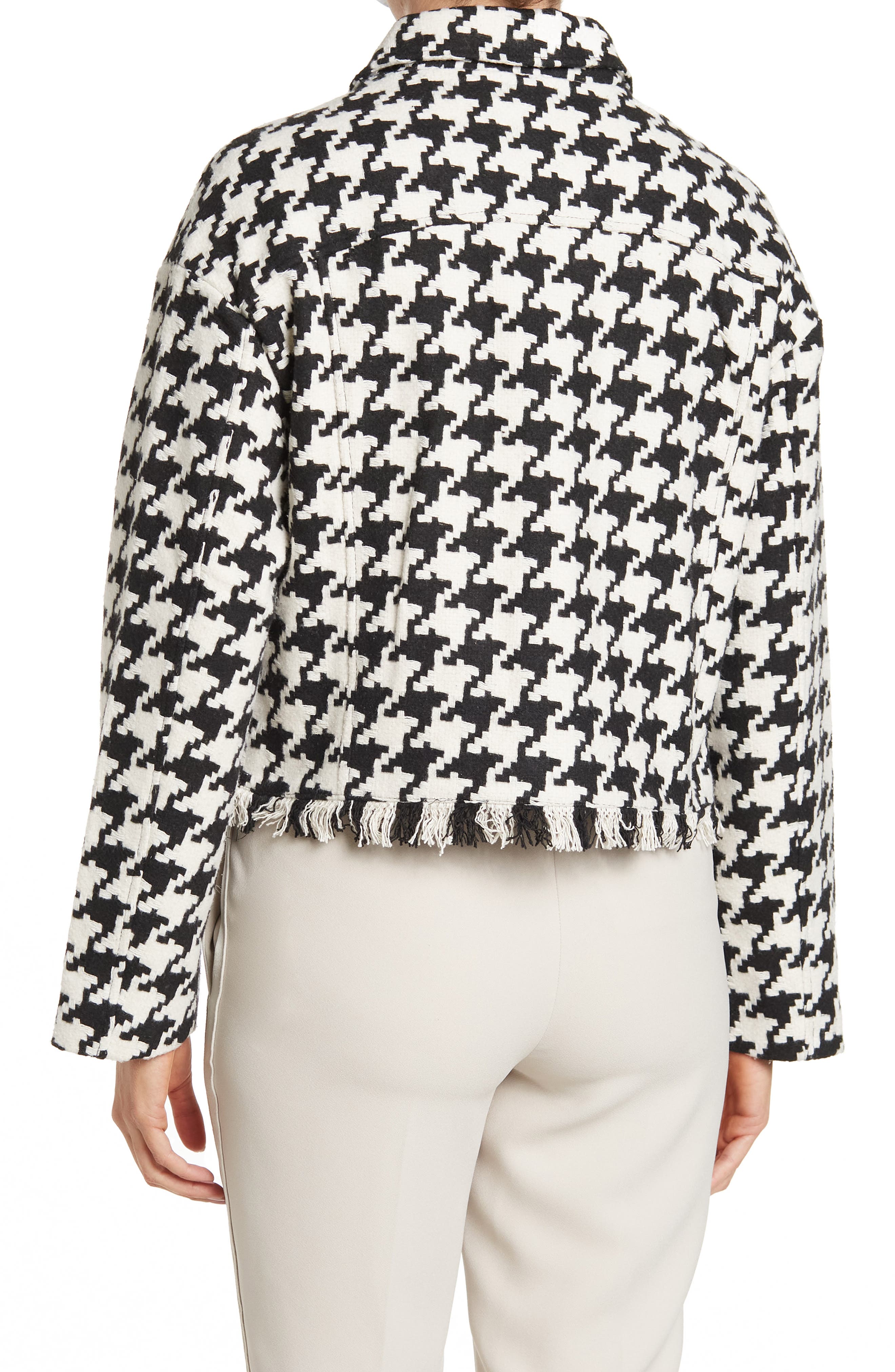 DOLCE CABO Tweed Fringe Detail Short 