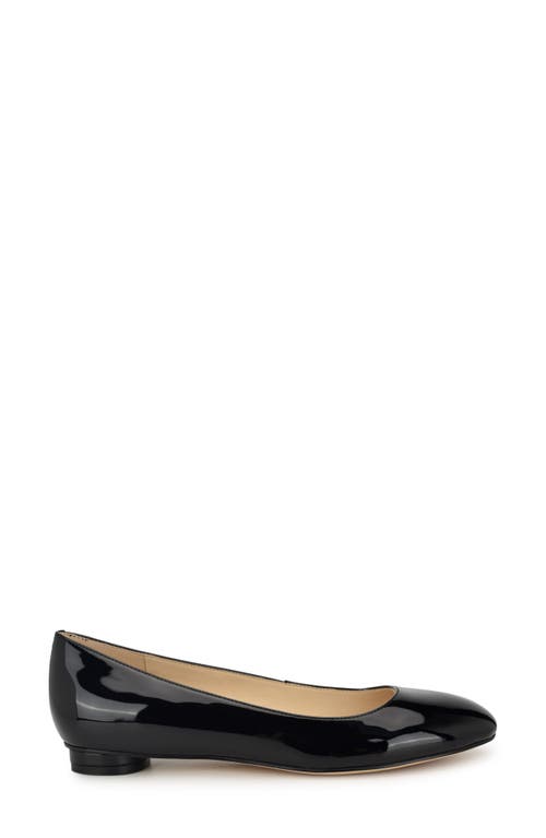 Shop Nine West Robbe Flat In Black