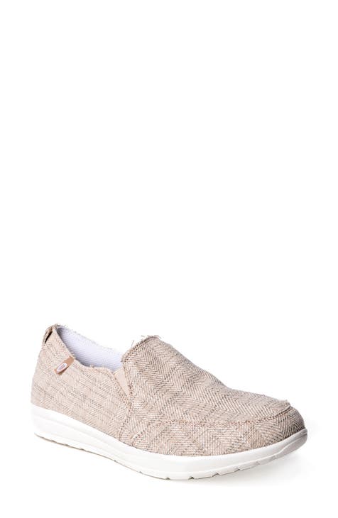 Minnetonka best sale slip on