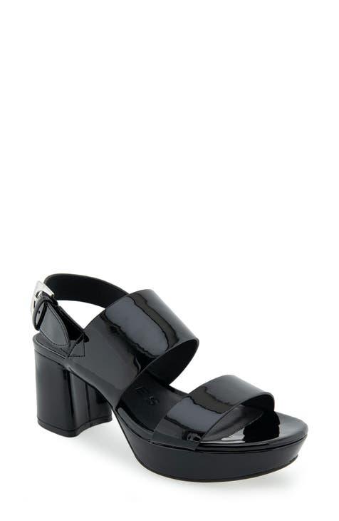 Baretraps  women's Dasie flip flop platform sandals. Size: 7.5M.
