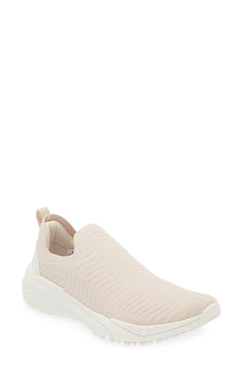 TechLoom Traveler Slip-On Sneaker in Beach /Ivory