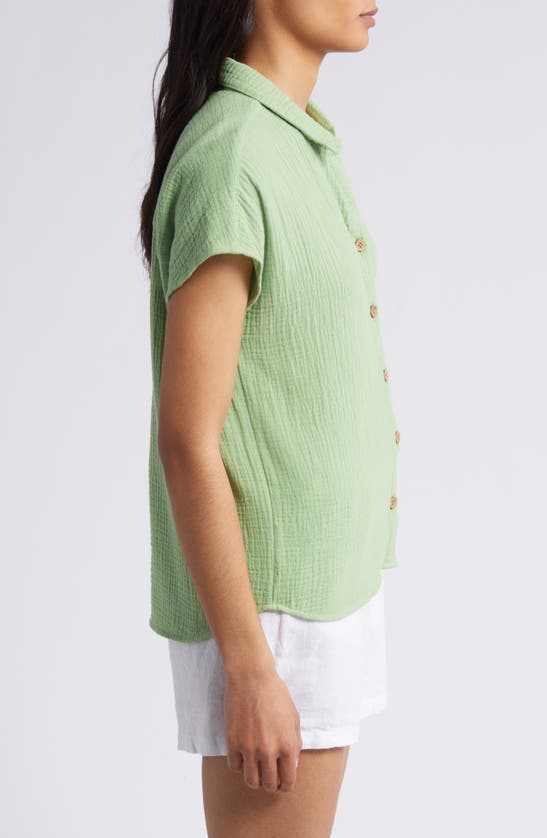 Shop Beachlunchlounge Amar Cotton Button-up Shirt In Fresh Clover