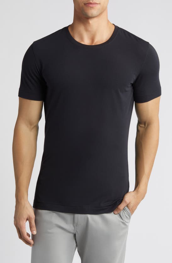 Shop Mizzen + Main Mizzen+main Knox Solid Black Performance T-shirt