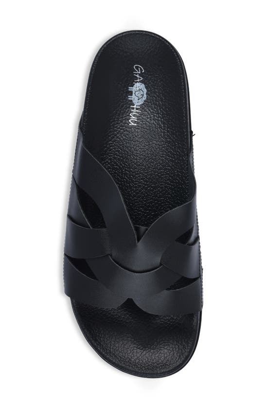 Gaahuu Crisscross Strap Slide Sandal In Black