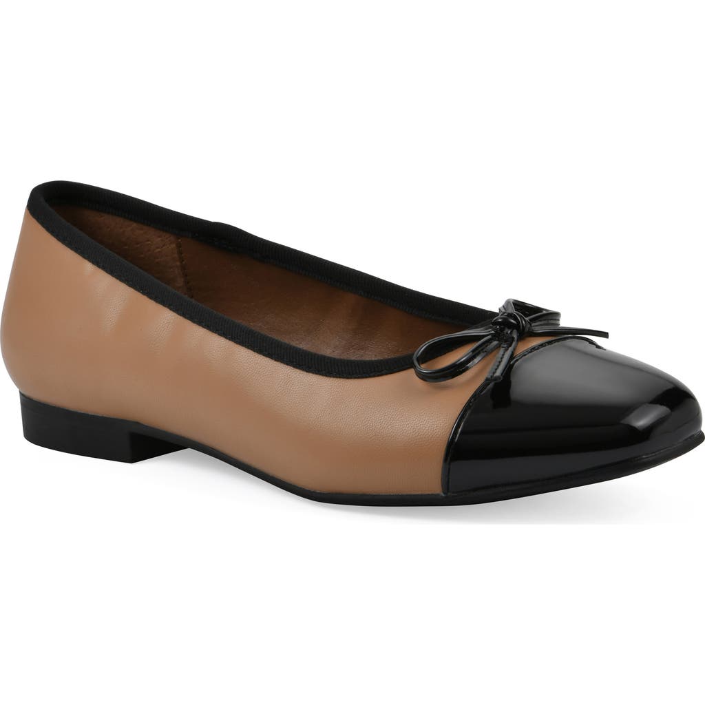 Cliffs By White Mountain Bocci Cap Toe Flat In Beige Black Smooth Multi