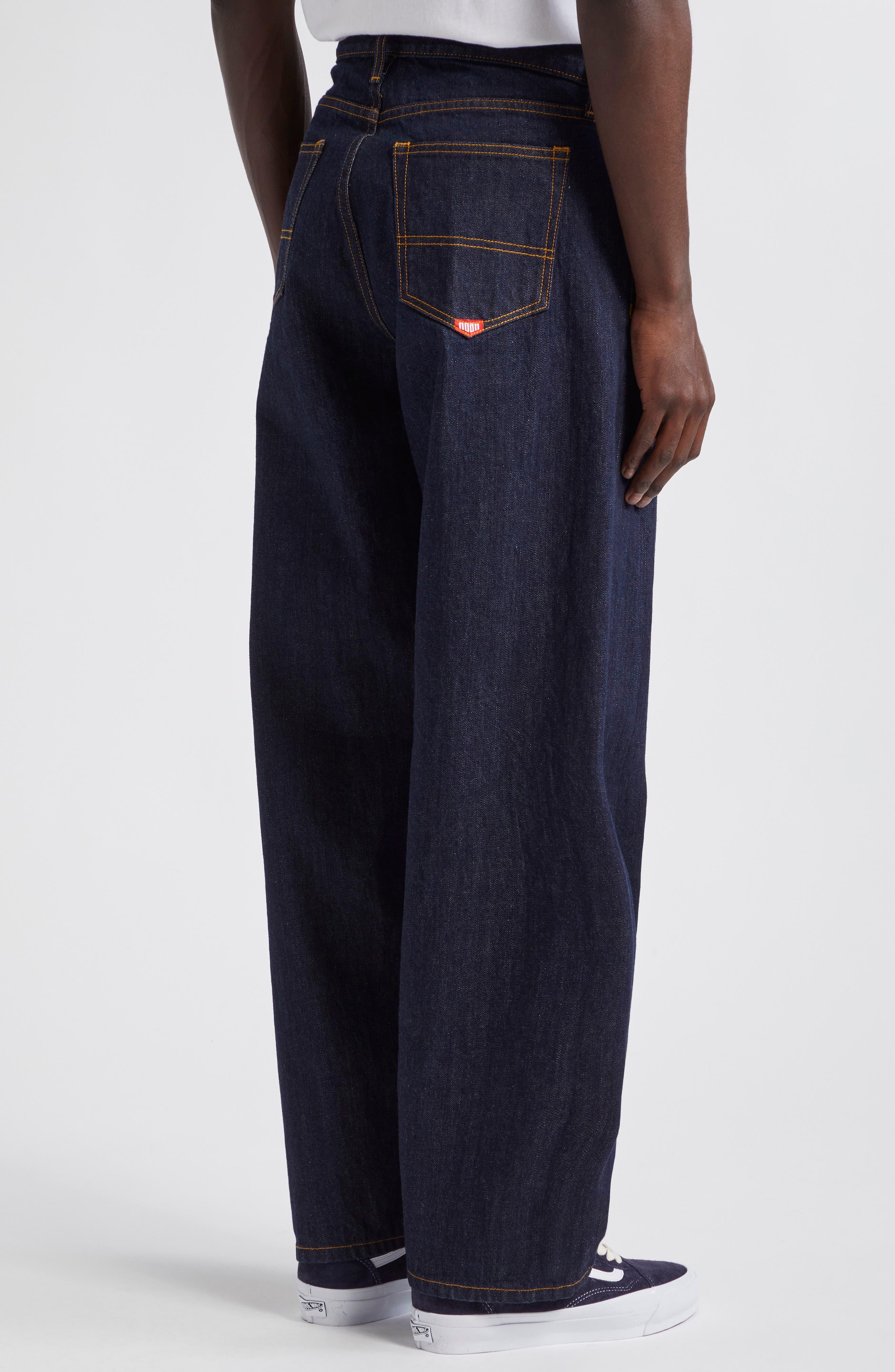 Noah Nonstretch Denim Stovepipe Jeans in Indigo | Smart Closet