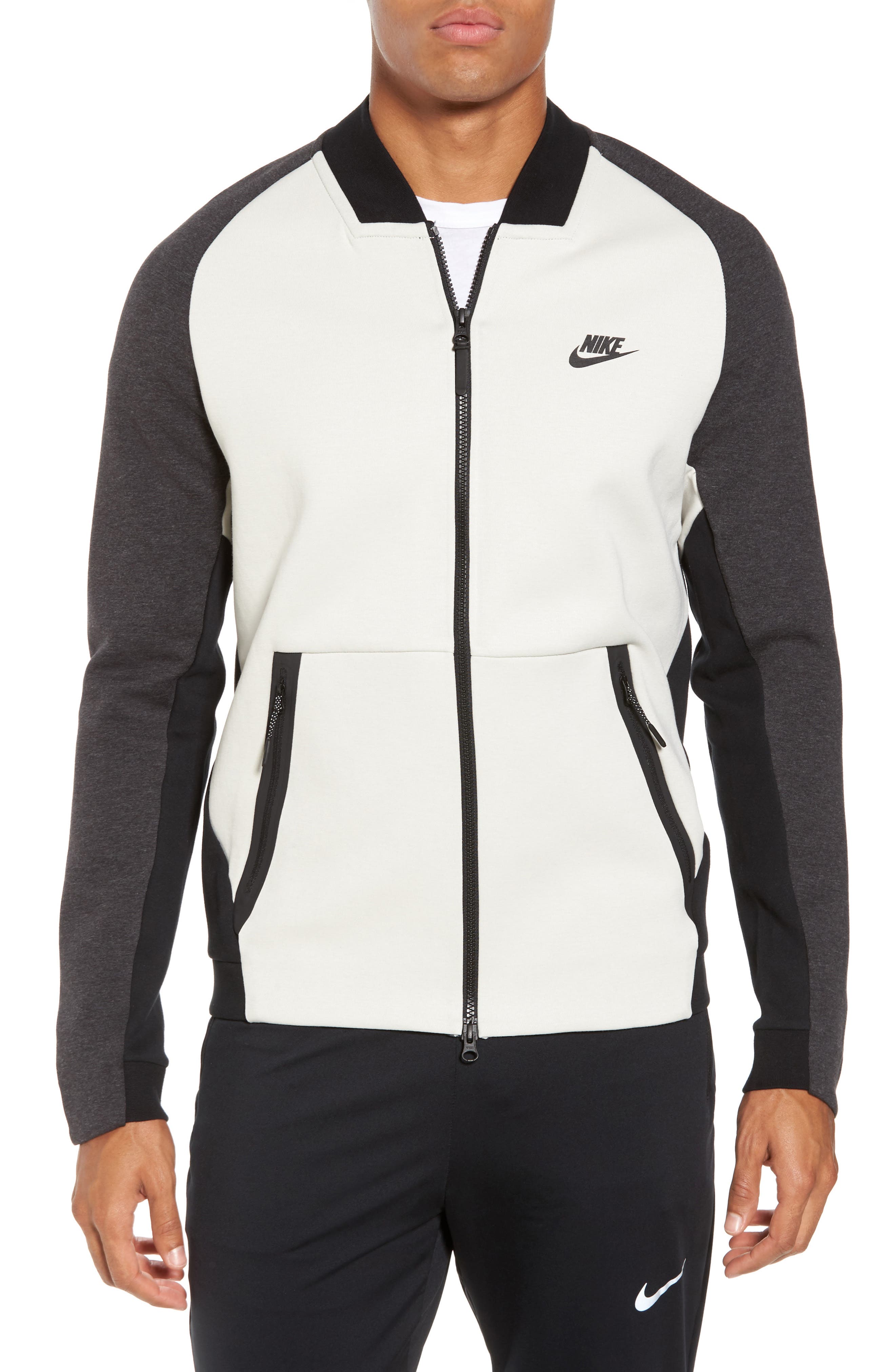 nike tech fleece varsity