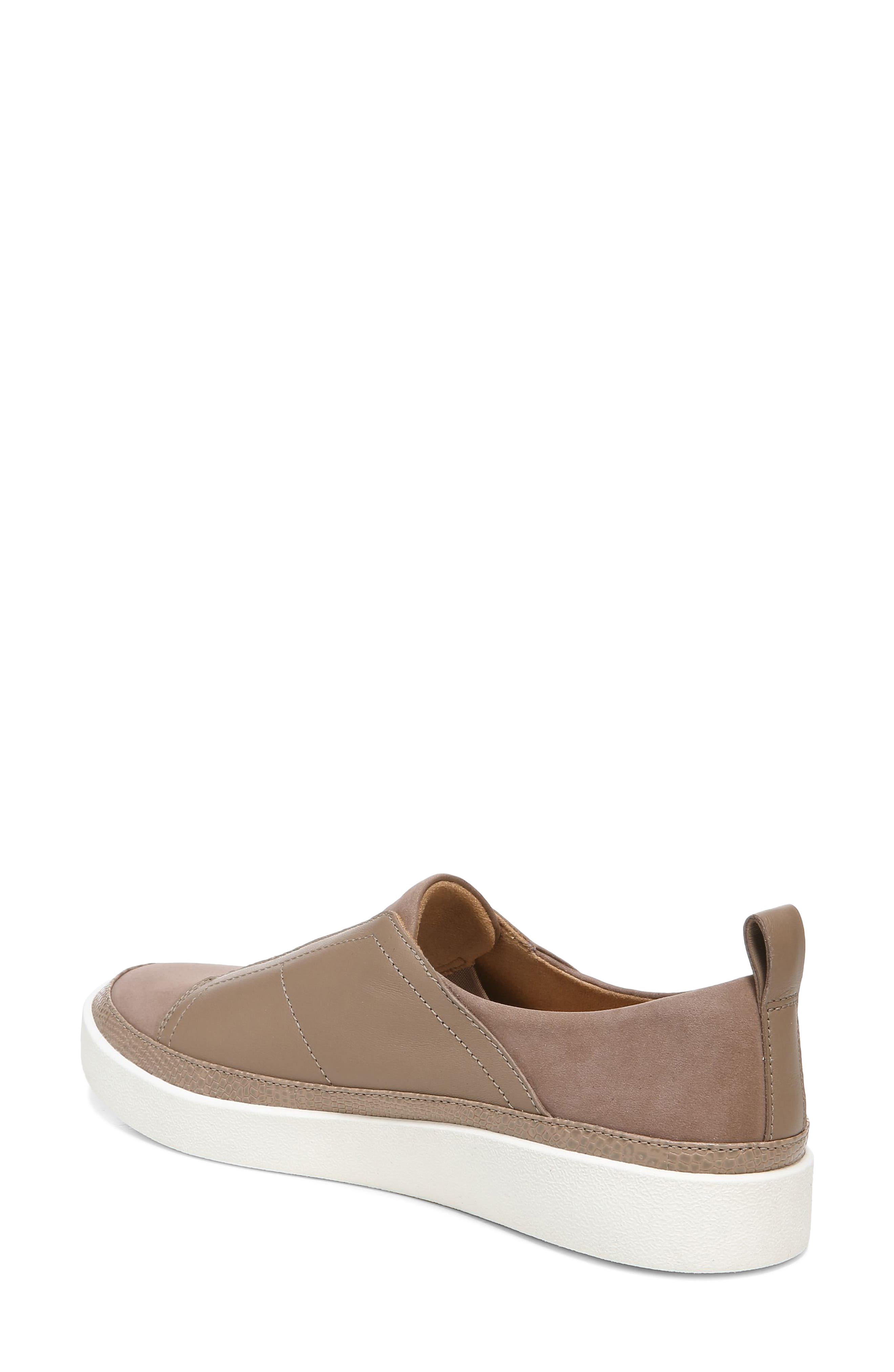 vionic zinah slip on sneaker