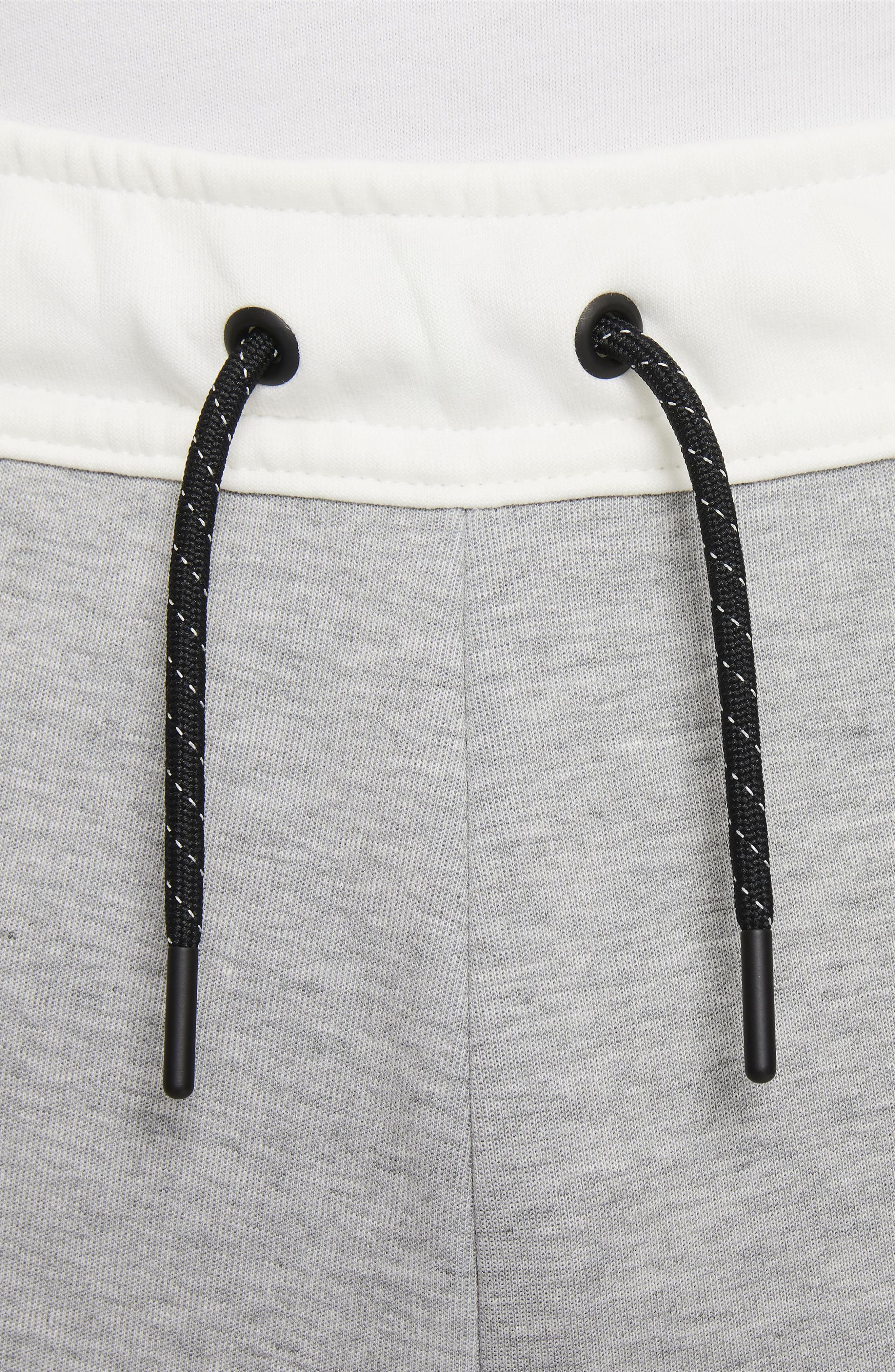 tech fleece joggers black