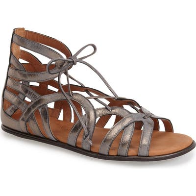 Gentle Souls By Kenneth Cole
