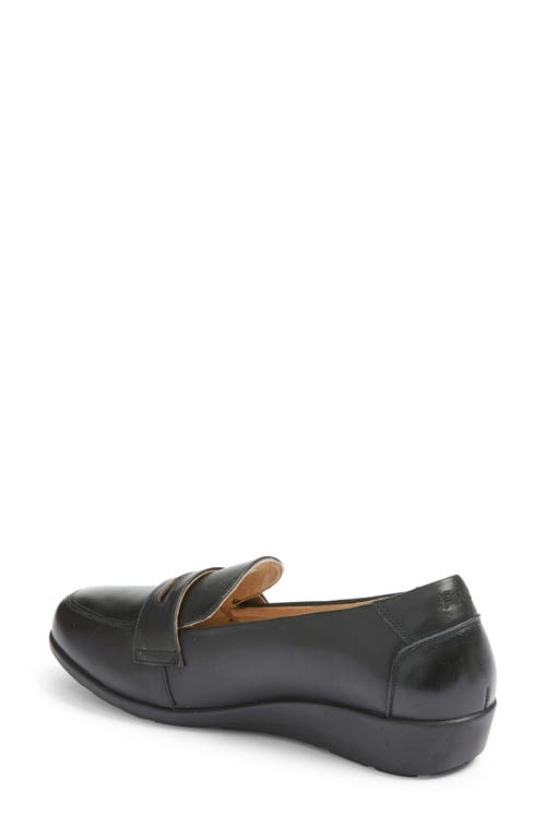 Propét Yetta Penny Loafer In Black