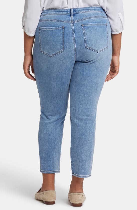 Nydj Plus Stella Crescent Shore Tapered Jean In Crescent Shore