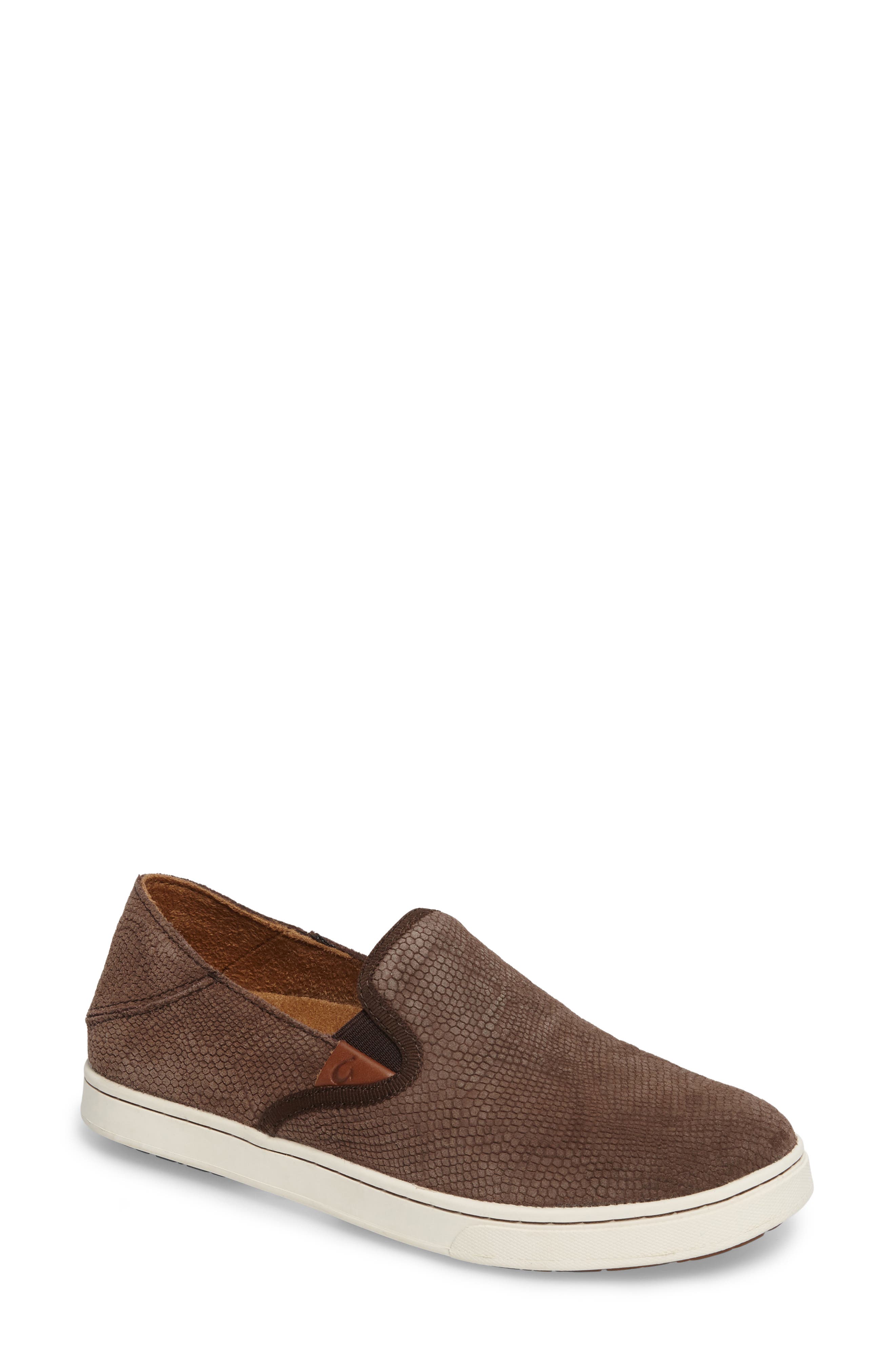 olukai pehuea slip on