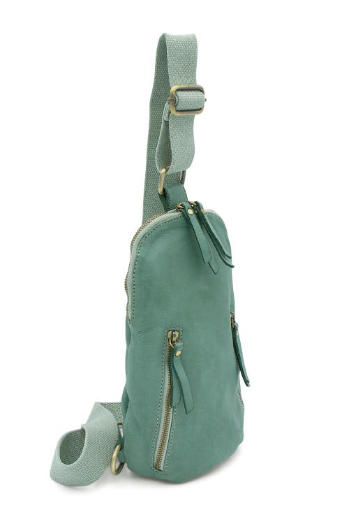 Bolsa Nova Logan Sling In Pistachio