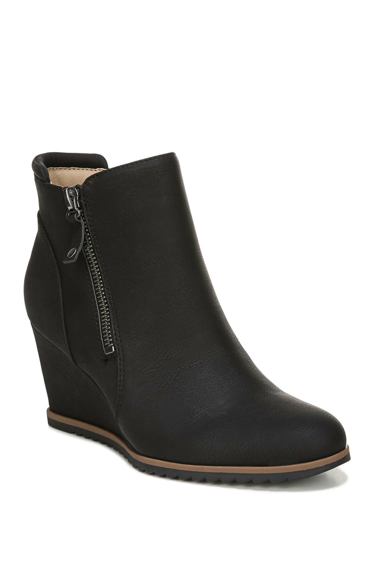 comfortable wide width boots