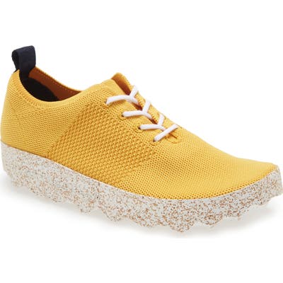 Asportuguesas By Fly London Code Platform Sneaker - Yellow
