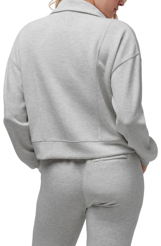 Travis Mathew Skyloft Half Zip Top In Heather Light Grey
