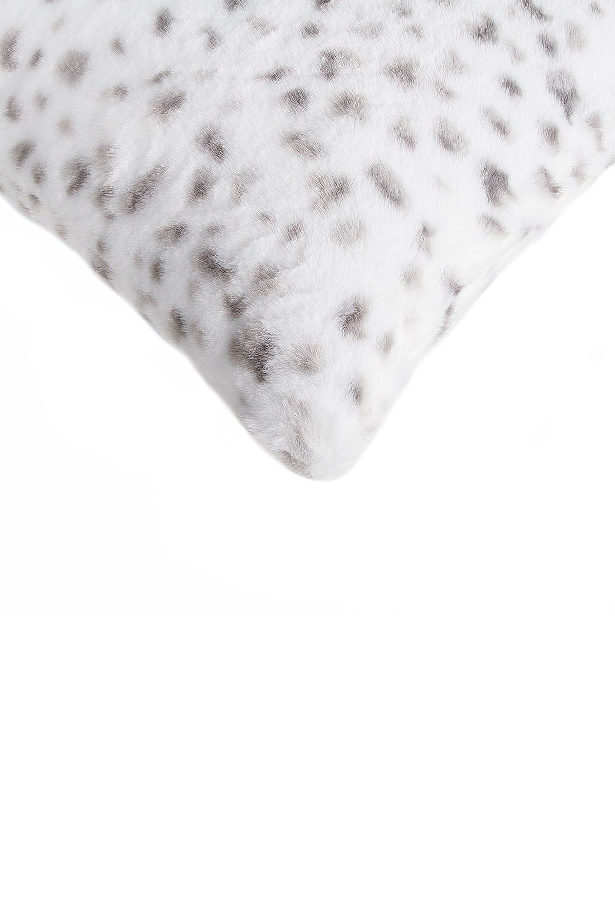 Luxe Belton Snow Leopard Faux Fur 2-pack Pillows In Open Miscellaneous