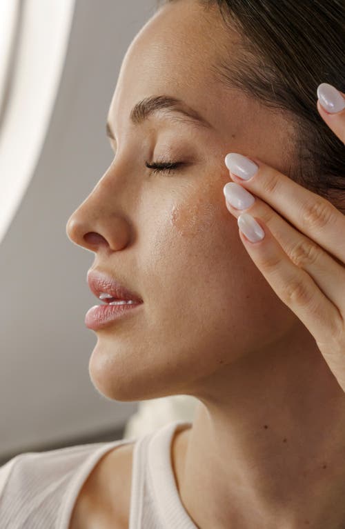 Retrouve Retrouvé Intensive Replenishing Facial Moisturizer In No Color