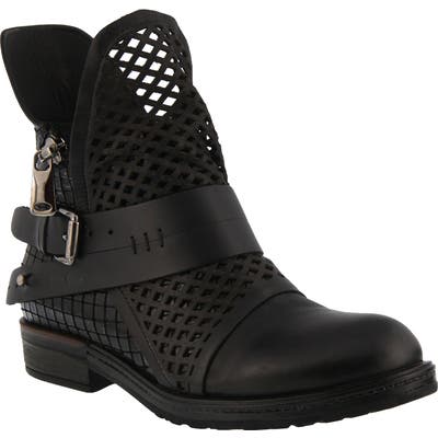 Spring Step Gavotta Cutout Boot - Black