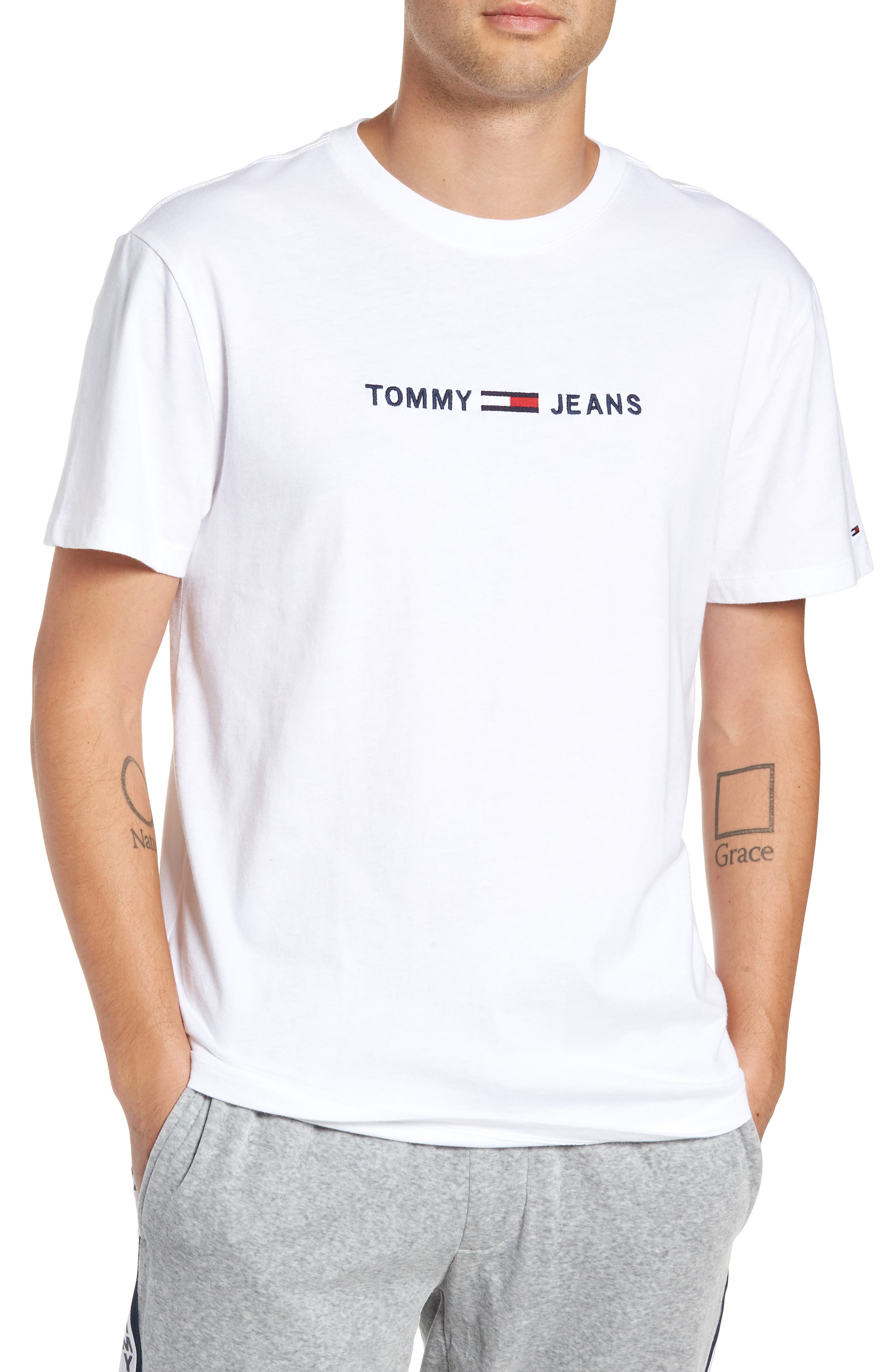 TOMMY JEANS Small Text Embroidered T 