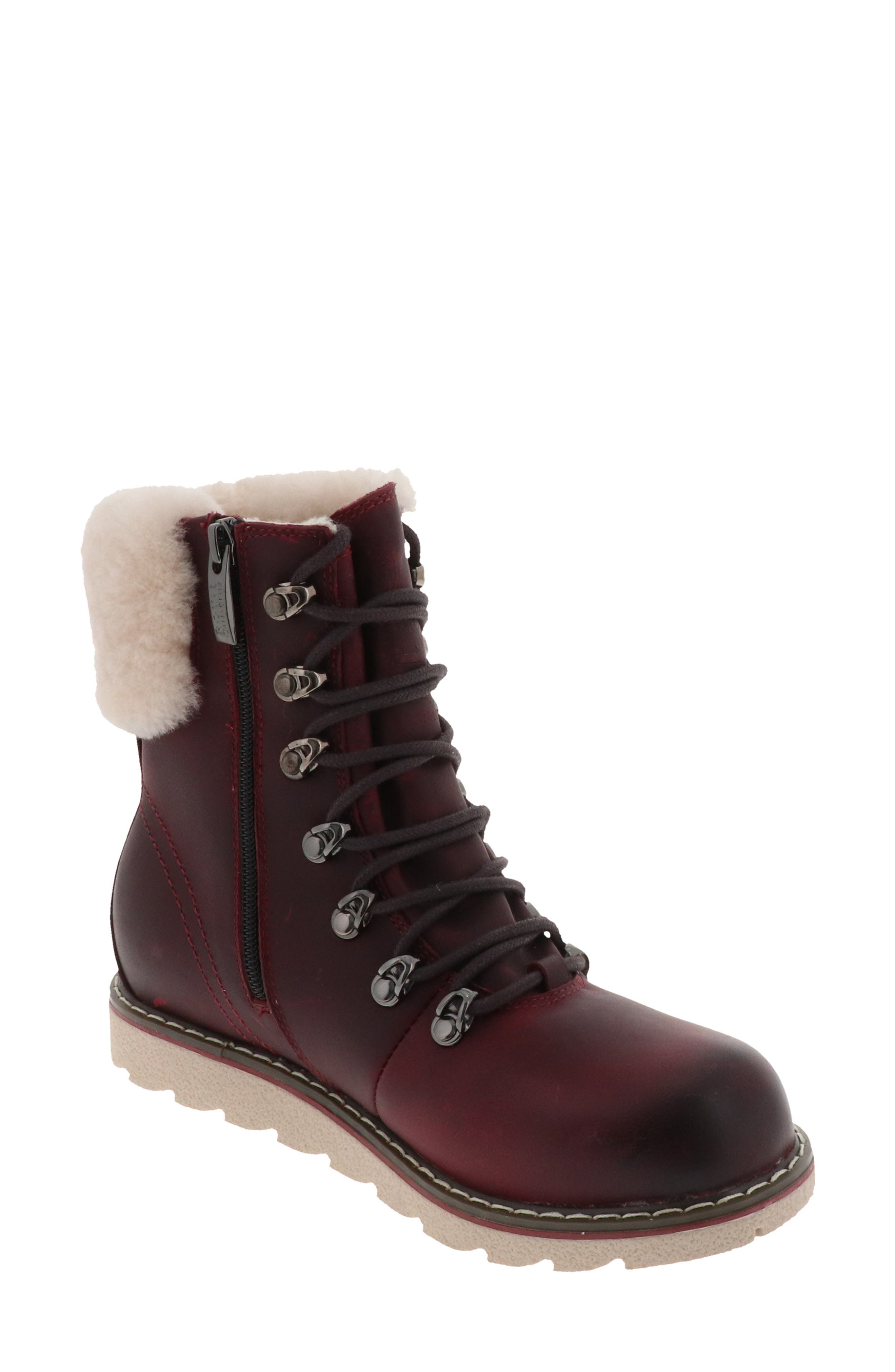 maroon snow boots