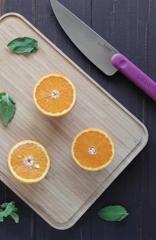 Trebonn Bamboo Chopping Board With Integrated Chef Knife In Purple