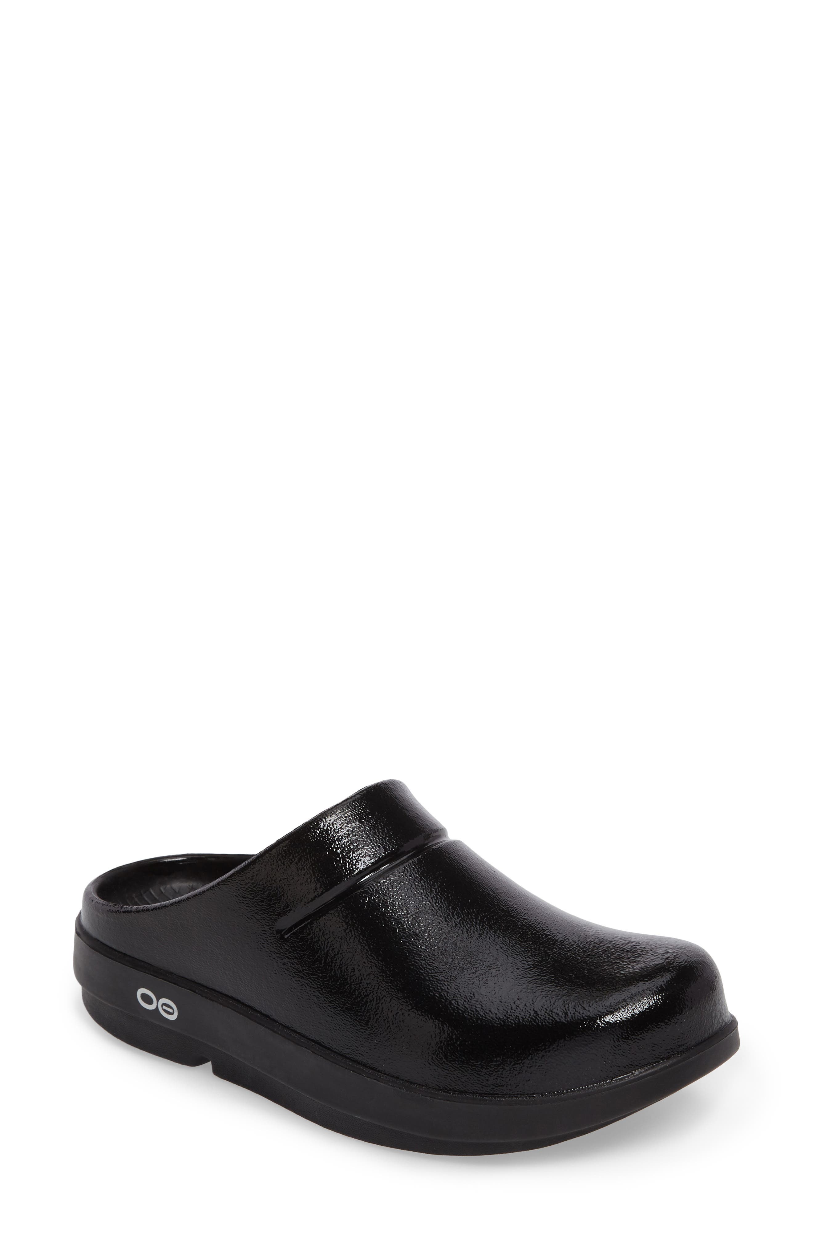 oofos luxe clog