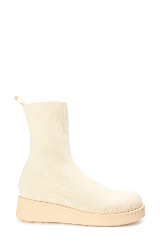 Journee Collection Ebby Tru Comfort Foam Bootie In Cream
