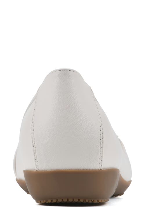 Cliffs By White Mountain White Mountain Charmed Flat In Cream/smooth