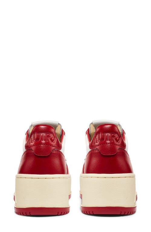 Autry Vintage Medalist Low Sneakers In White/red