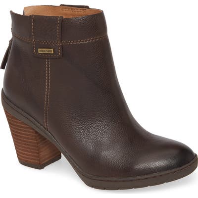 Sofft Gwinith Waterproof Bootie, Brown