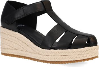 Kate spade 2025 tilly wedge