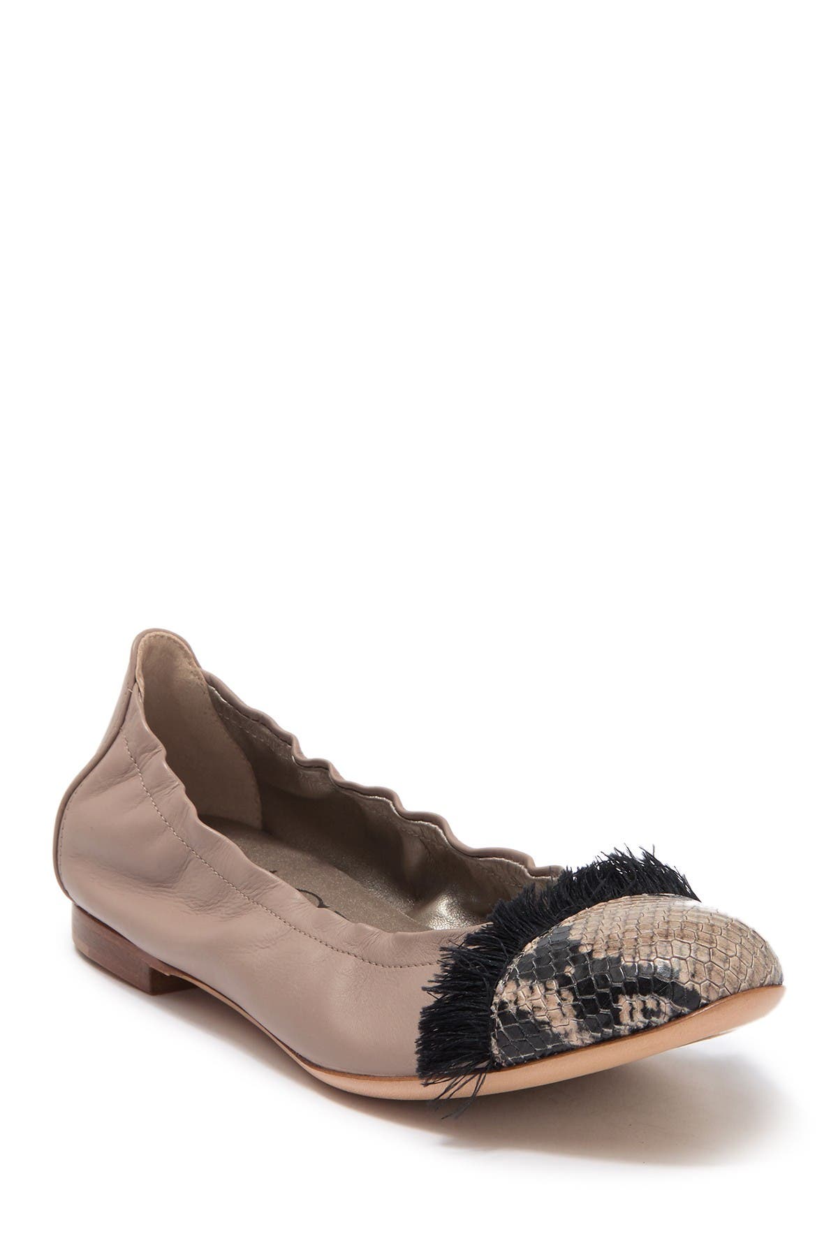 AGL | Cap Toe Tassel Trim Ballet Flat 