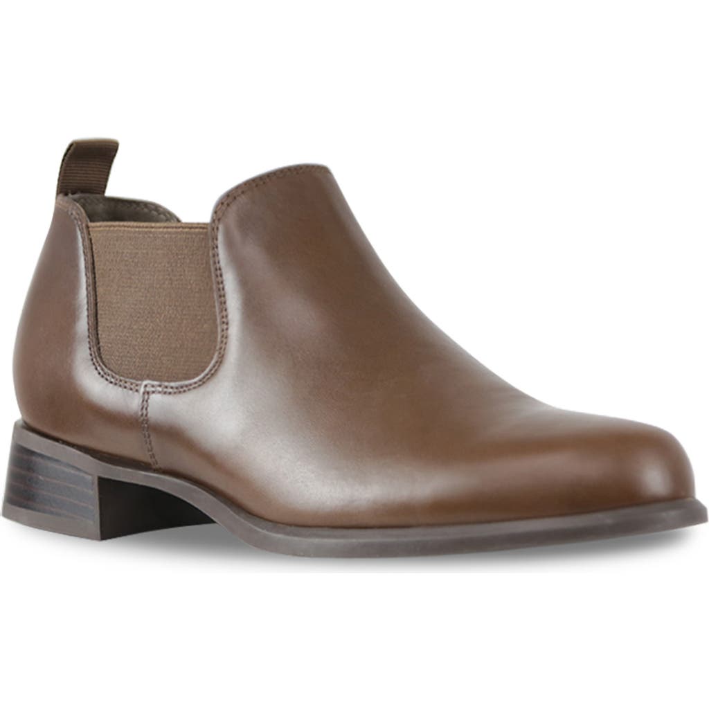 Munro Bedford Leather Bootie In Mushroom Calf Leather
