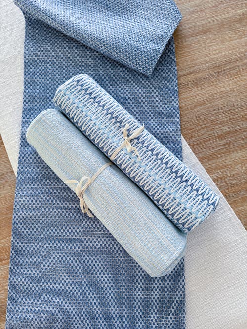 Anaya Bay View Indoor Outdoor Table Runner In Blue